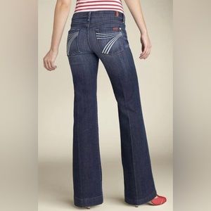 7 for All Mankind Dojo Jeans!! White 7 pockets,  size 27